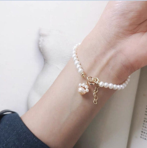 Cat Paw Natural Pearl 14k Hand made Gold Plating Bracelet