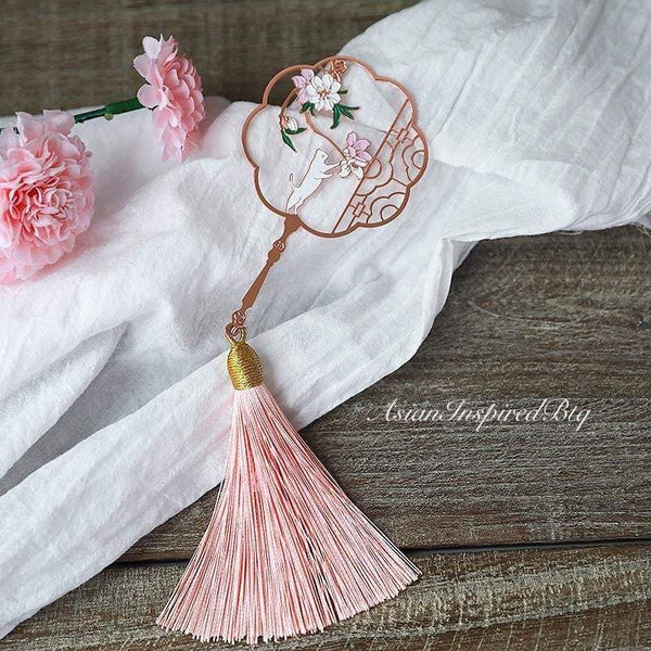 Cat and Flowers bookmark metal tassels style